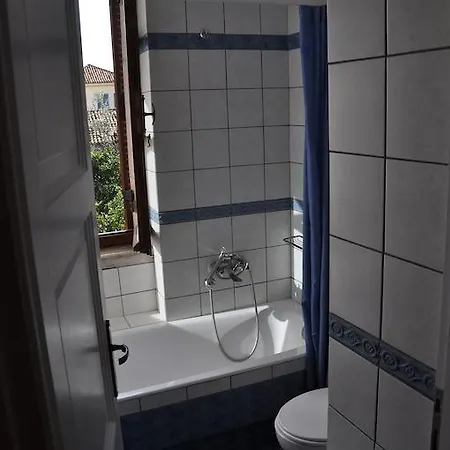 Skardamoula's And Apartments, 2 カルダミリ