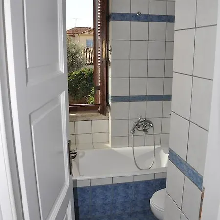 Skardamoula's And Apartments, 2 アパート