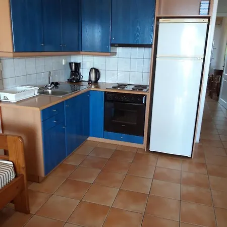 Skardamoula's And Apartments, 2