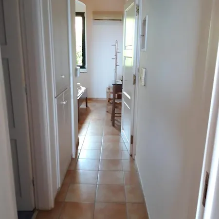 Skardamoula's And Apartments, 2 カルダミリ