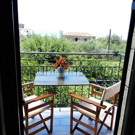 Skardamoula's And Apartments, 2 * Kardamyli