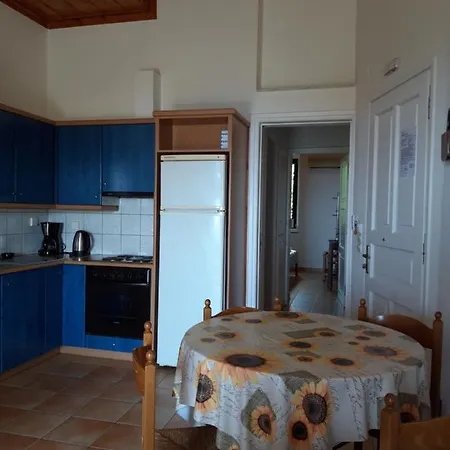 Skardamoula's And Apartments, 2