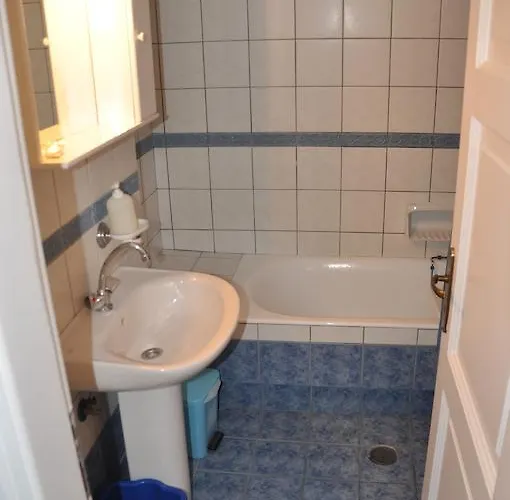 Skardamoula's And Apartments, 2