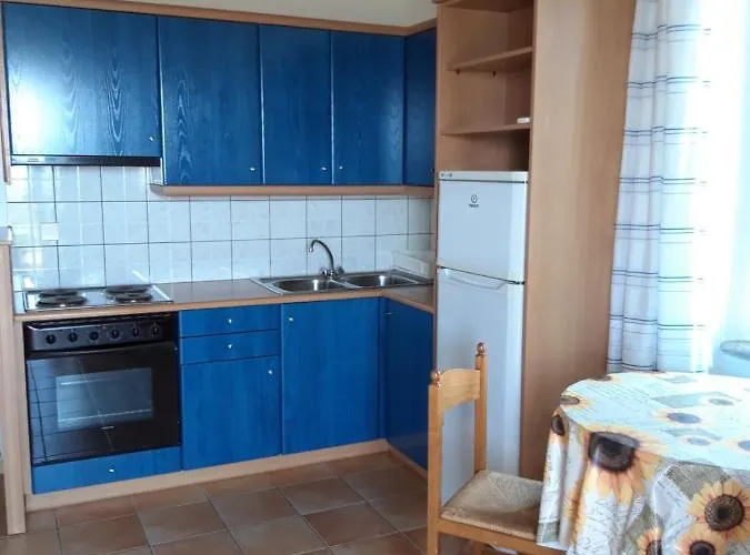 Skardamoula's And Apartments, 2 Appartement Kardhamili