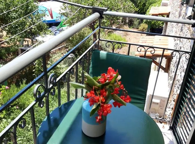 Apartman Skardamoula's And Apartments, 2 *